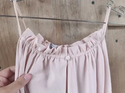 Vestido rosa claro sin mangas - miniatura 6
