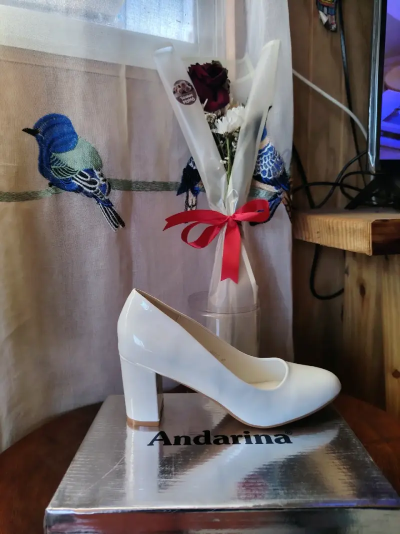 Zapatos de tacón blanco elegante - 3
