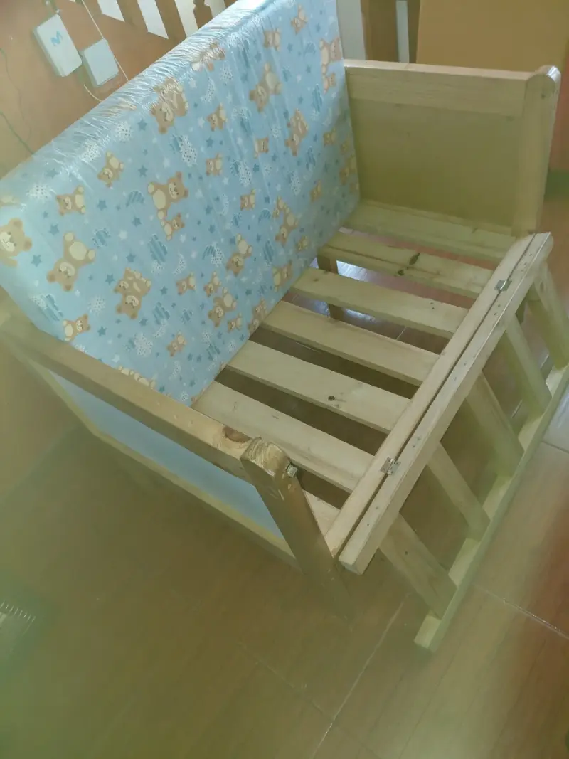 Cuna de madera en excelente estado - 4