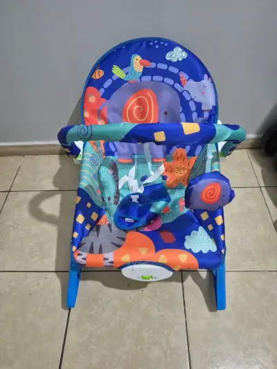 Silla mecedora para bebé - miniatura 1
