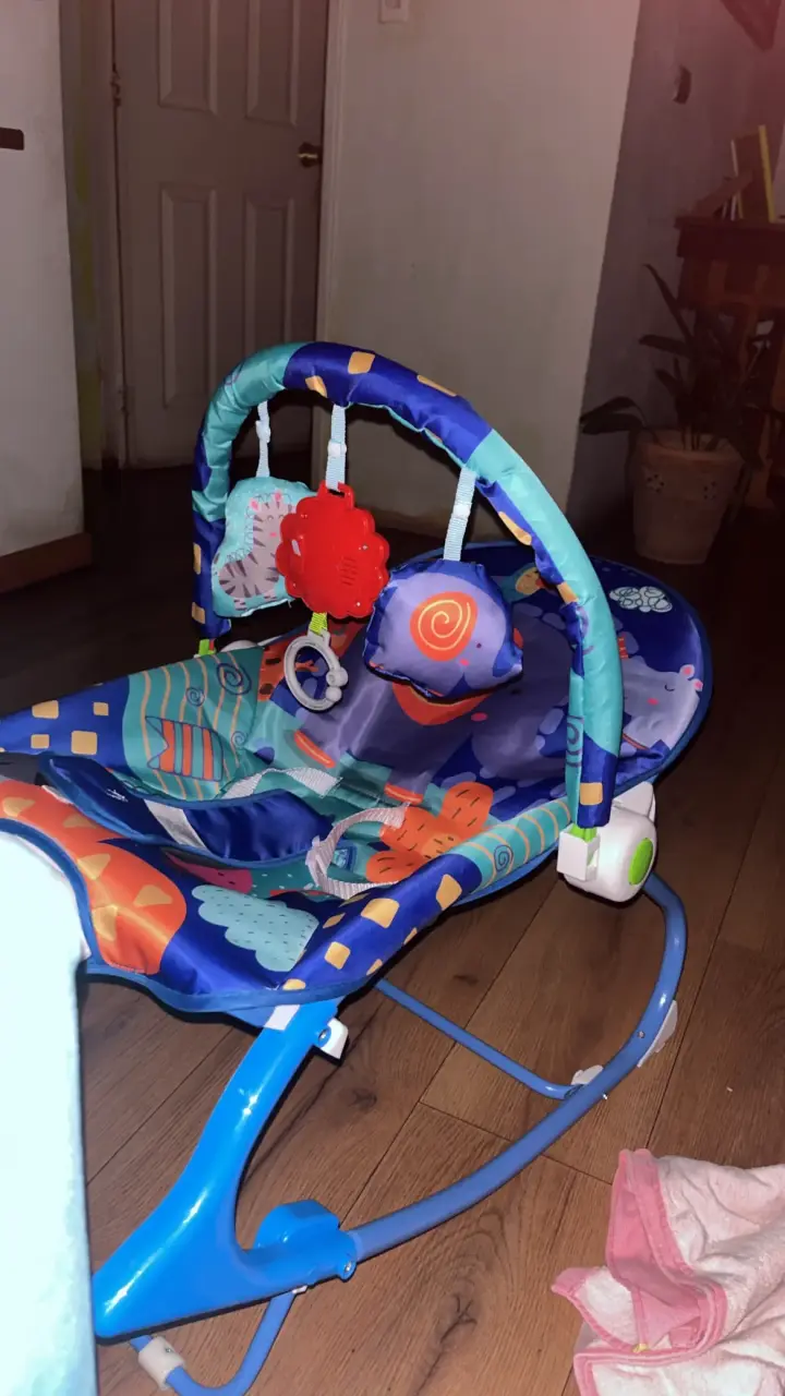 Silla mecedora para bebé - 2