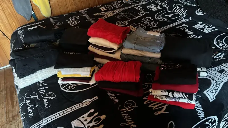 Lote de ropa variada para mujer