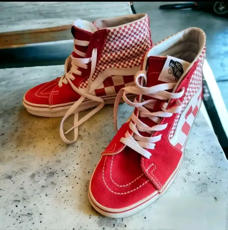 Zapatillas Vans altas rojas - 1