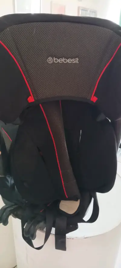 Silla de auto para bebé - miniatura 2