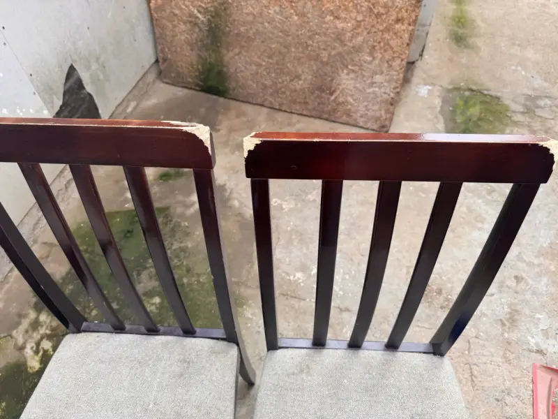 Juego de 4 sillas de madera - 2