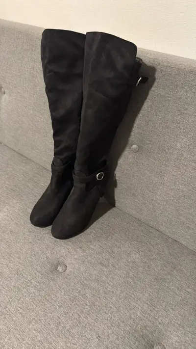Botas altas negras con tacón gamuza - miniatura 2