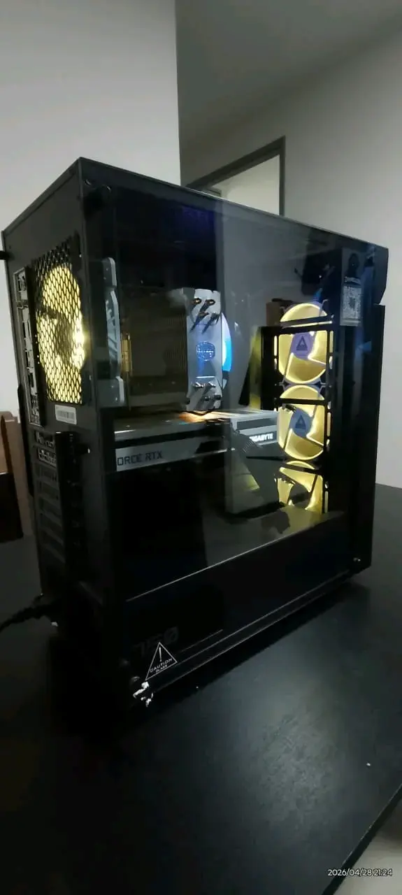 PC gaming con tarjeta RTX - 1