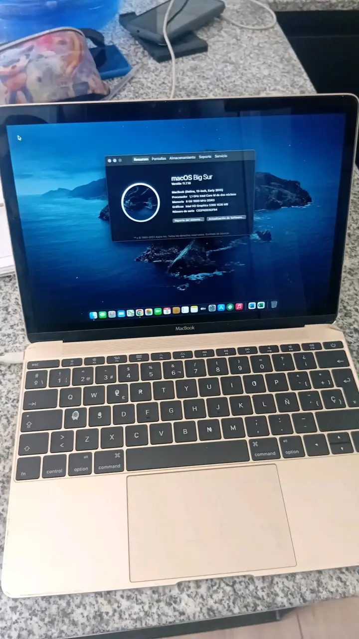 MacBook Air 12 pulgadas dorado - 1