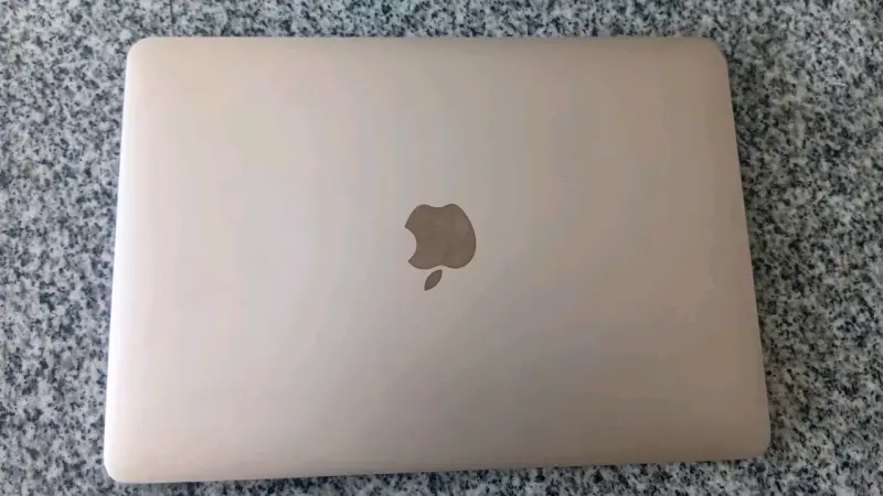 MacBook Air 12 pulgadas dorado - 2