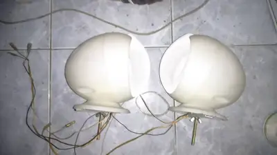 Parlantes esféricos blancos - miniatura 1