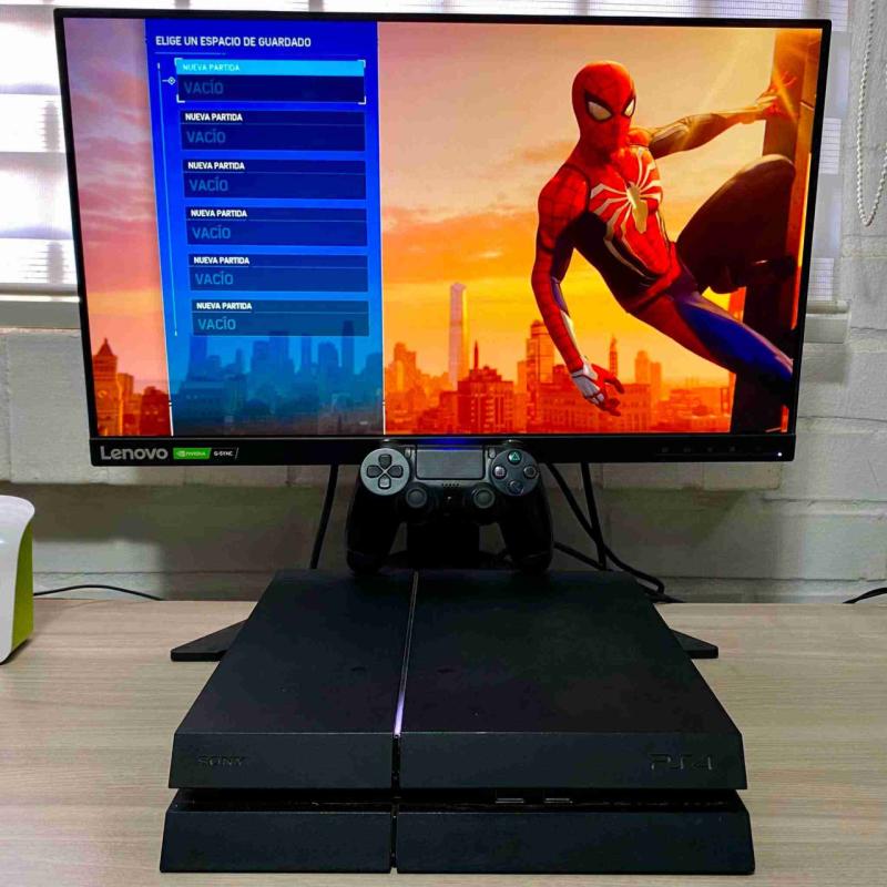 Playstation 4 - 3