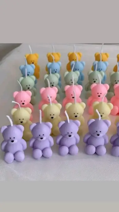 Velas de ositos coloridas - miniatura 1