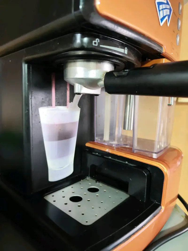 Cafetera Espresso Oster naranja - 3