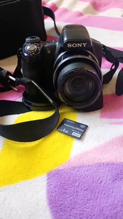 Camara fotografíca Cyber-shot Sony - miniatura 5