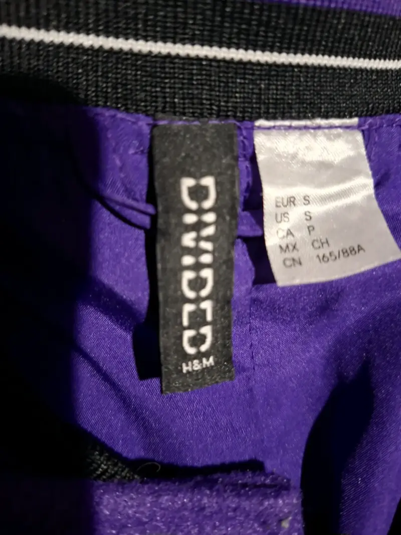 Chaqueta bomber morada unisex, Marca HyM - 5