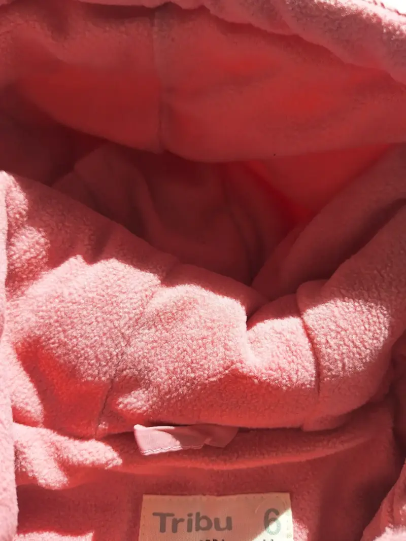 Chaqueta niña acolchada rosada con capucha - 3