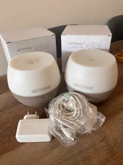 Difusor aromático dōTERRA Petal - miniatura 1