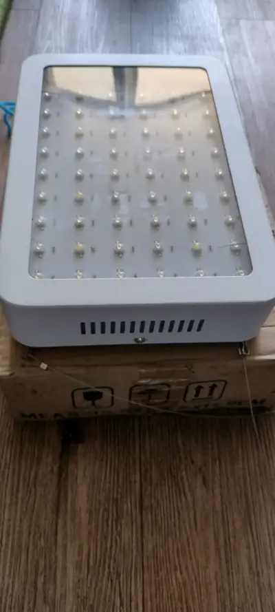 Luz LED panel para cultivo - miniatura 2