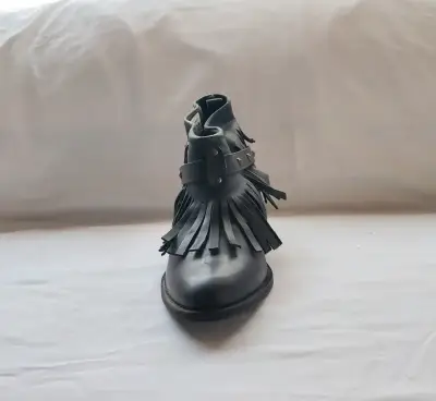 Botines negros con flecos - miniatura 3
