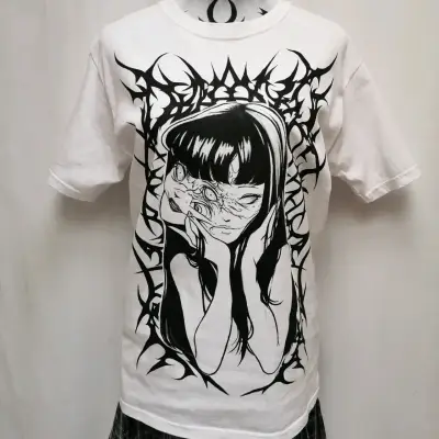 Polera JUNJI ITO pintada a mano - miniatura 3