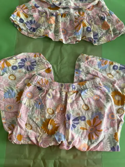 Conjunto floral niña - miniatura 4