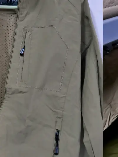 Chaqueta cortaviento beige tactica. - miniatura 5