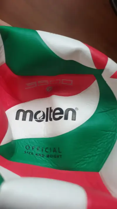 Pelotas de voleibol Molten nuevas - miniatura 3