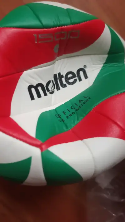 Pelotas de voleibol Molten nuevas - miniatura 4