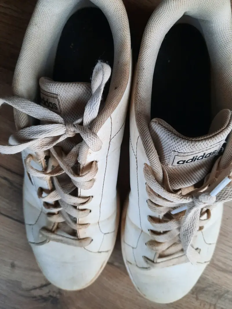 Zapatillas blancas Adidas usadas - 1
