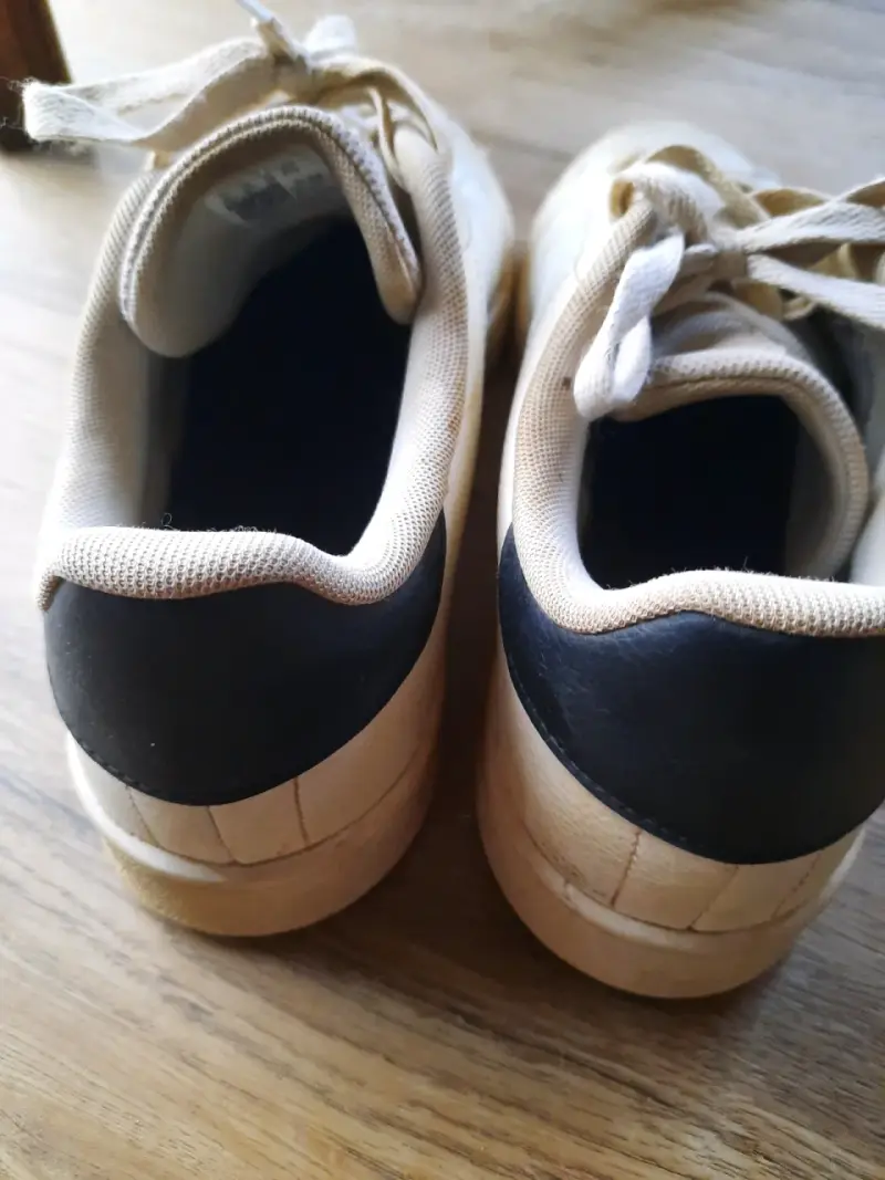 Zapatillas blancas Adidas usadas - 5