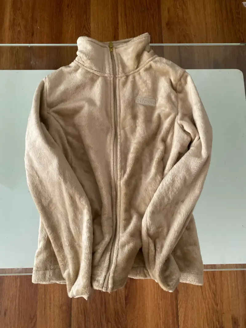 Chaqueta beige suave - 1