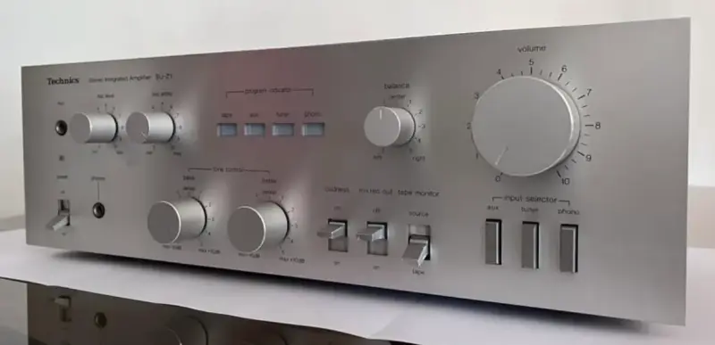 Amplificador Estéreo Technics SU-Z1 - 3