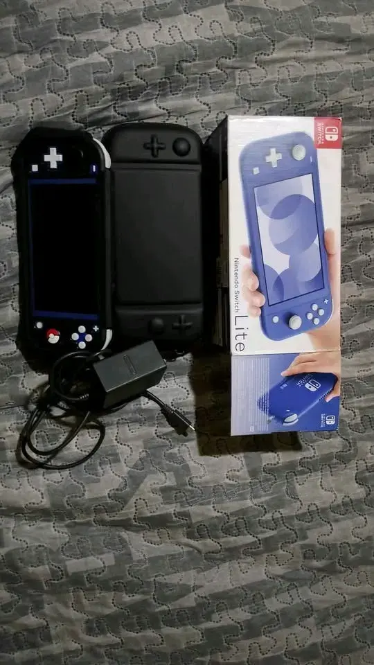 Nintendo switch lite - 2