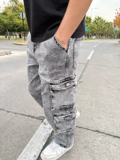 Pantalones cargo grises estilo lavado - miniatura 1