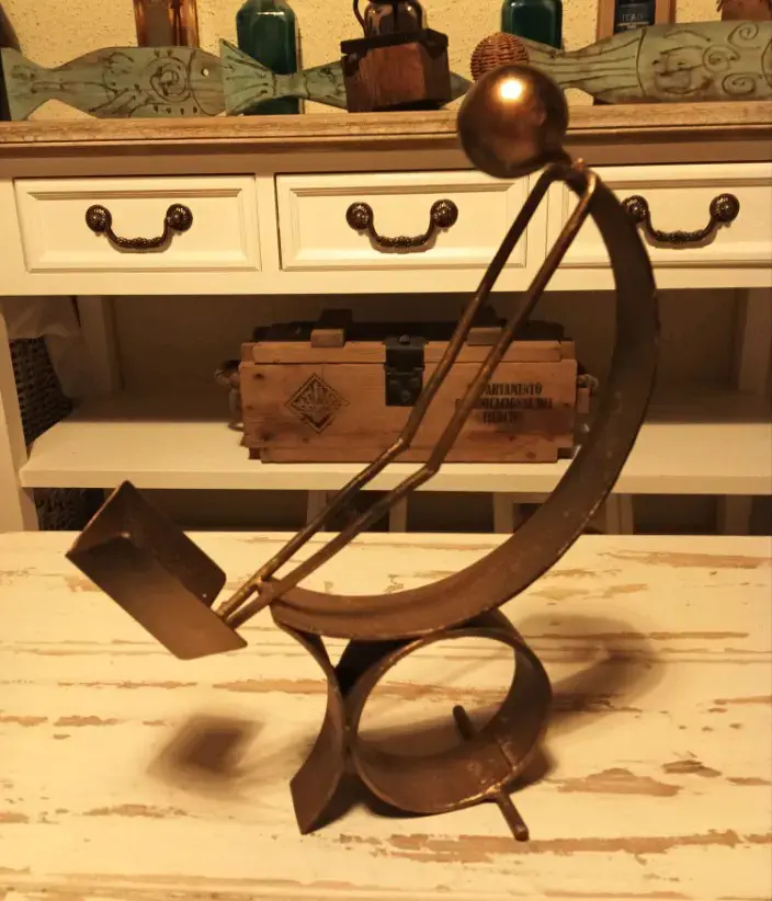 Decoración de acero ( el lector)