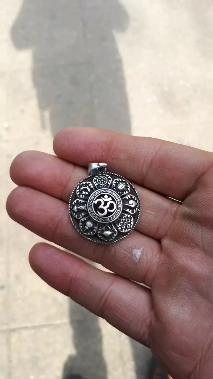Colgante medallón Ashtamangala, 8 poderes tibetano - 1