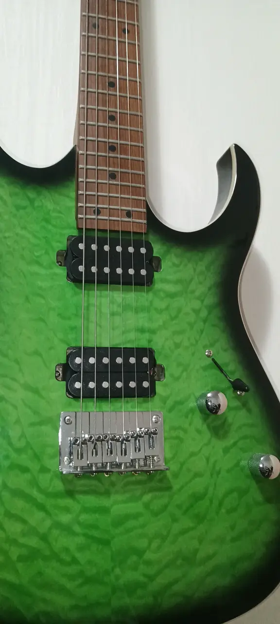 Guitarra eléctrica verde gradiente - 2