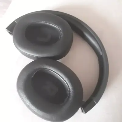 Audífonos JBL negros inalámbricos 770 NC - miniatura 4