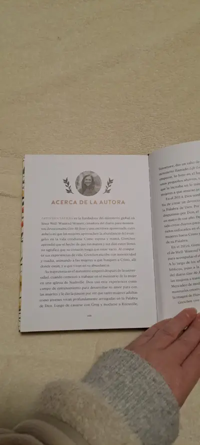 Libro 'La mujer cultivada en su palabra' - miniatura 5