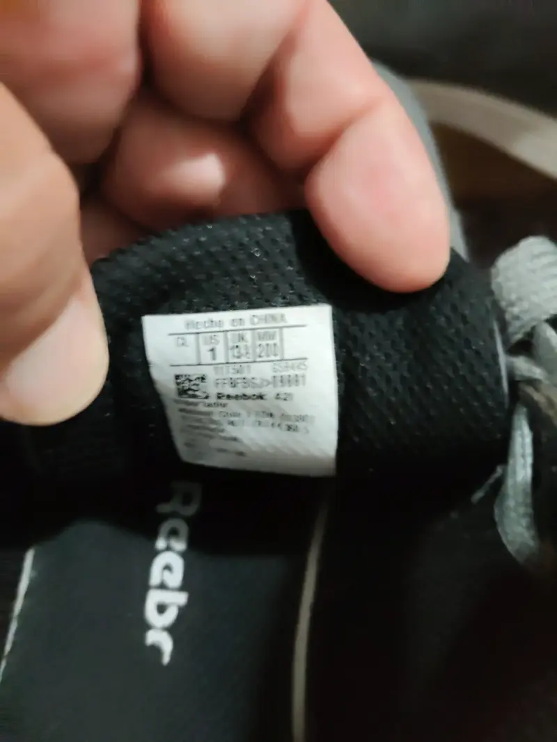 Zapatillas grises Reebok 31 y medio - 2