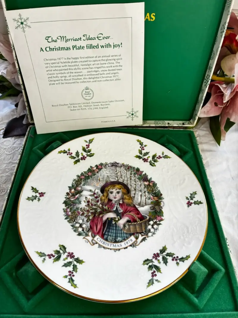 Plato de Navidad 1978 Royal Doulton - 1