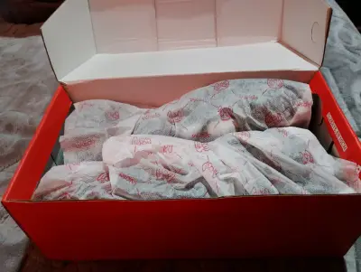 Zapatos negros elegantes - miniatura 2