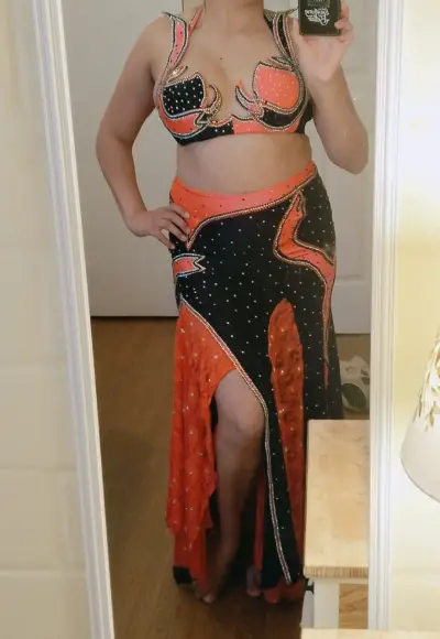 Conjunto de danza oriental con pedrería - miniatura 1