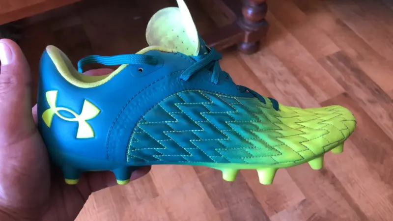 Zapatillas deportivas azul, verde futbol o rugby - 3
