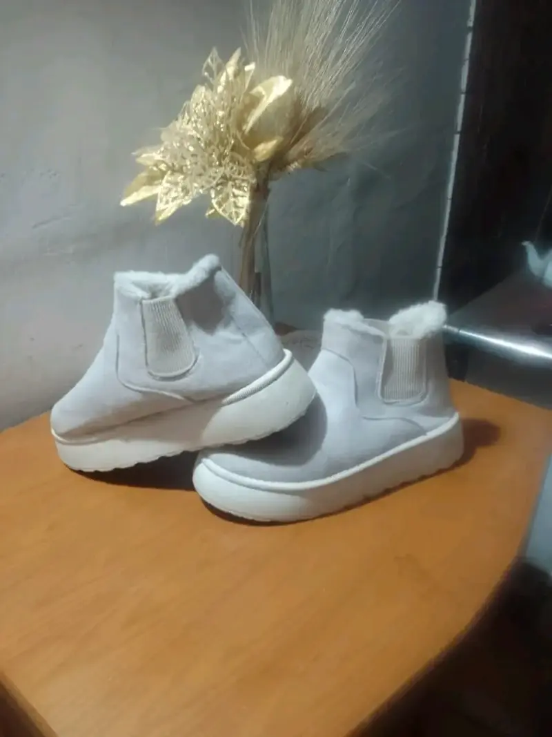 Botines blancos para invierno