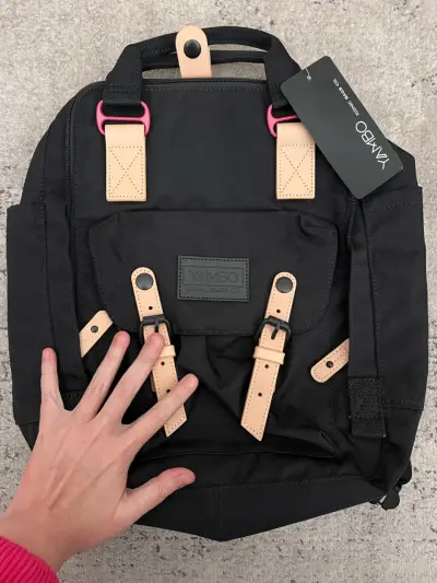 Mochila negra Yambo estilo casual - miniatura 2
