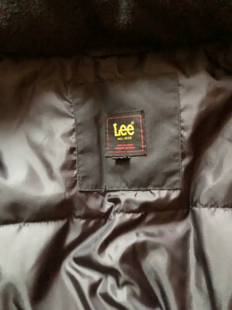 Parka negra con capucha marca Lee nueva Talla M - 2