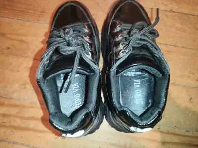Zapatos negros con plataforma - miniatura 4