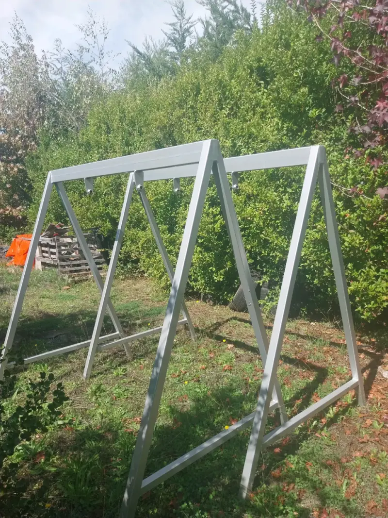 Estructura metálica para columpios