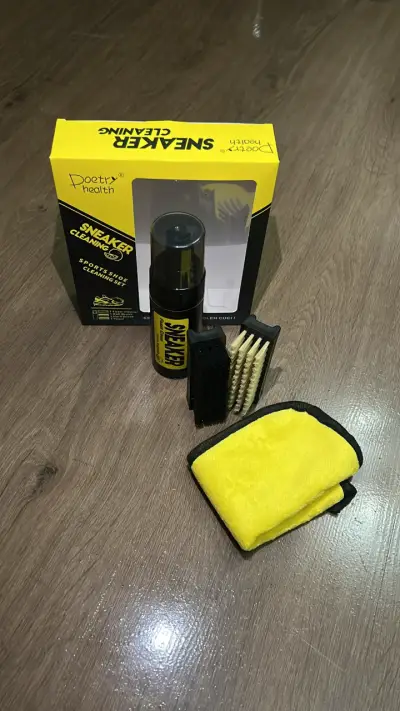 Kit limpieza zapatillas Poetry Health - miniatura 1